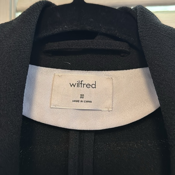 Aritzia North Blazer - Picture 5 of 5